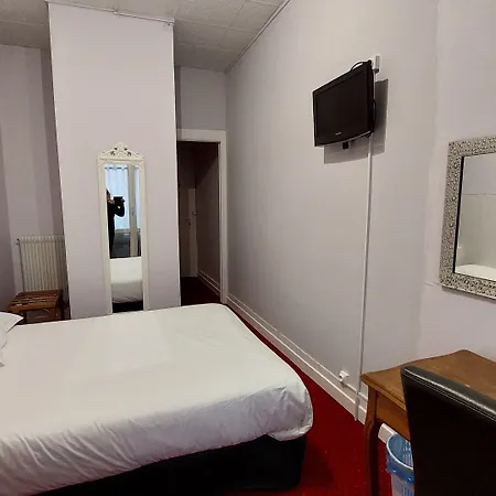 Hotel Du Palais 2*