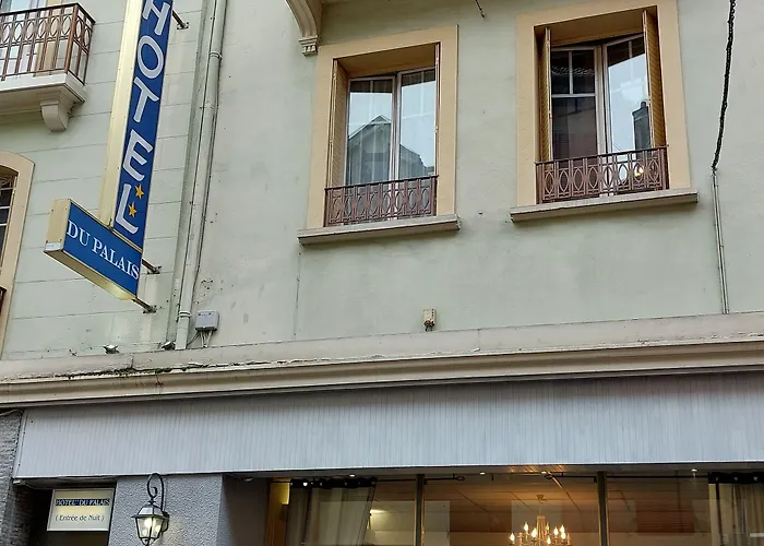 Du Palais